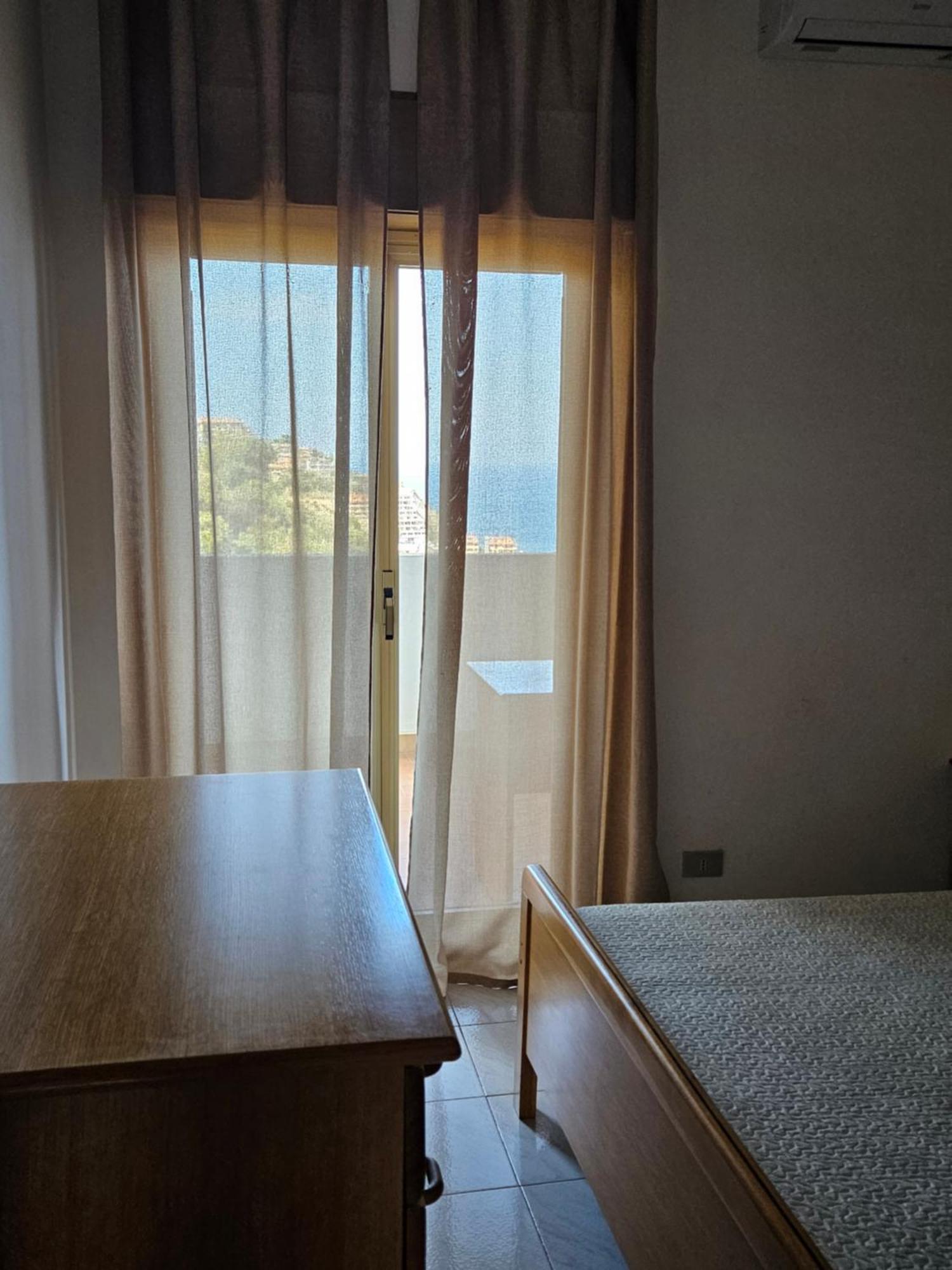 Nuova Casa Giulia Apartment Letojanni Exterior foto